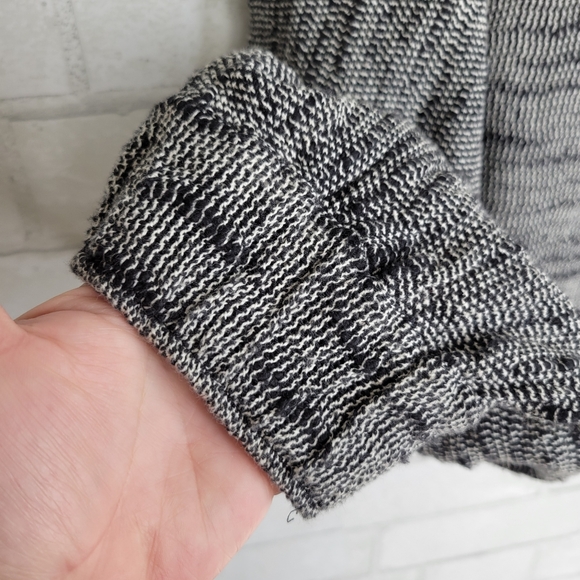 Free People Gray Black Oversized Scoop Neck Cropped Knit Sweater Top - Picture 5 of 5